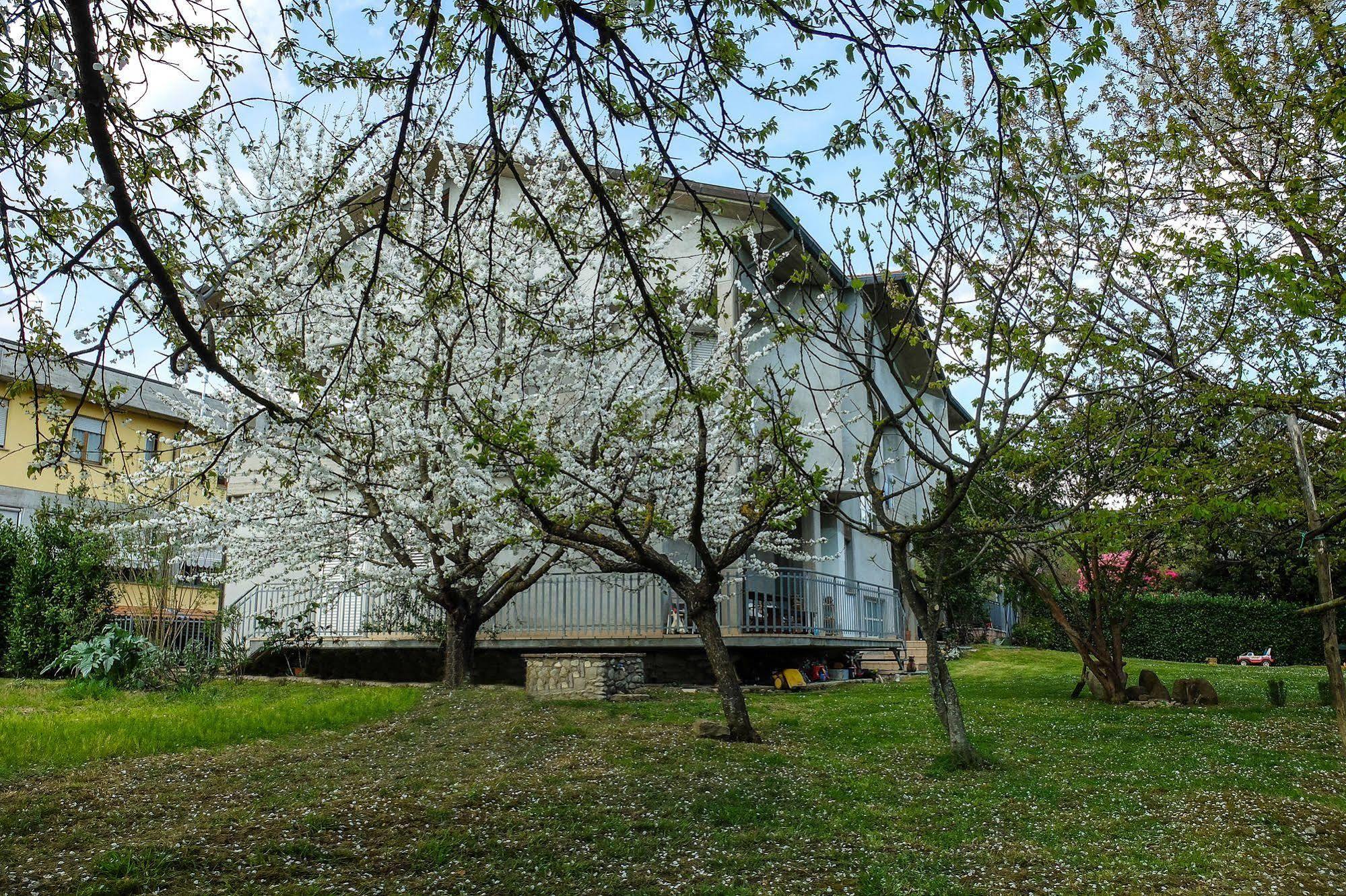 B&B I Fiori San Giustino Buitenkant foto